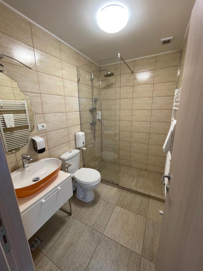 Motel Dr House à Mioveni Extérieur photo