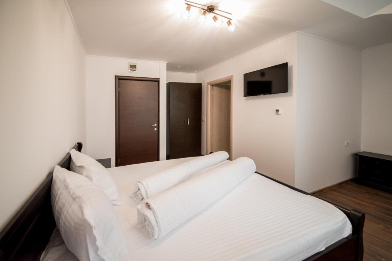 Motel Dr House à Mioveni Extérieur photo